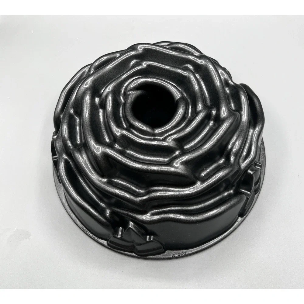 NORDIC WARE 3D Rose With Leaves Bundt Cake Mold Pan Nonstick Heavy Cast Aluminum